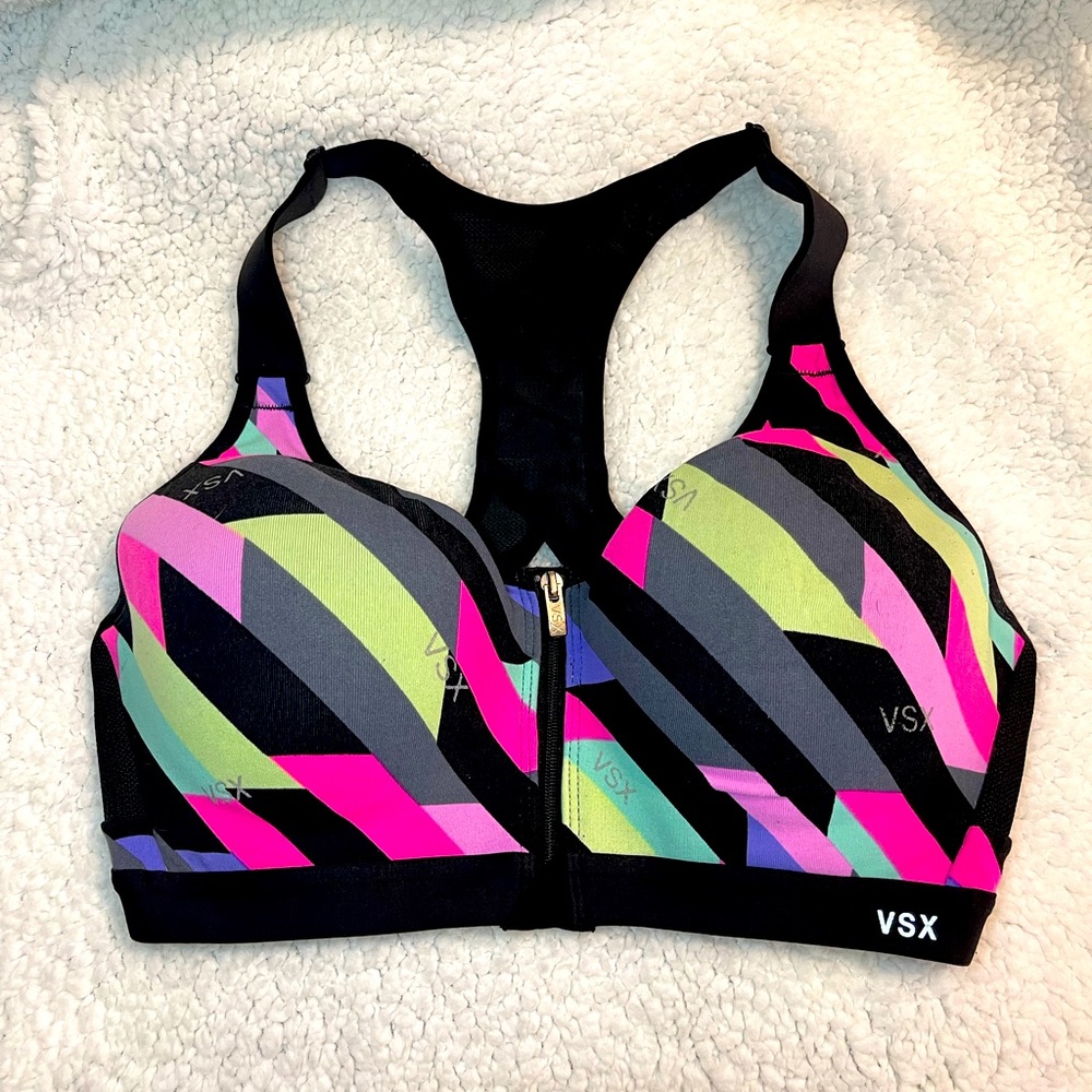 Victoria Secret Sports Bra Sz 34D *Lightly Used*